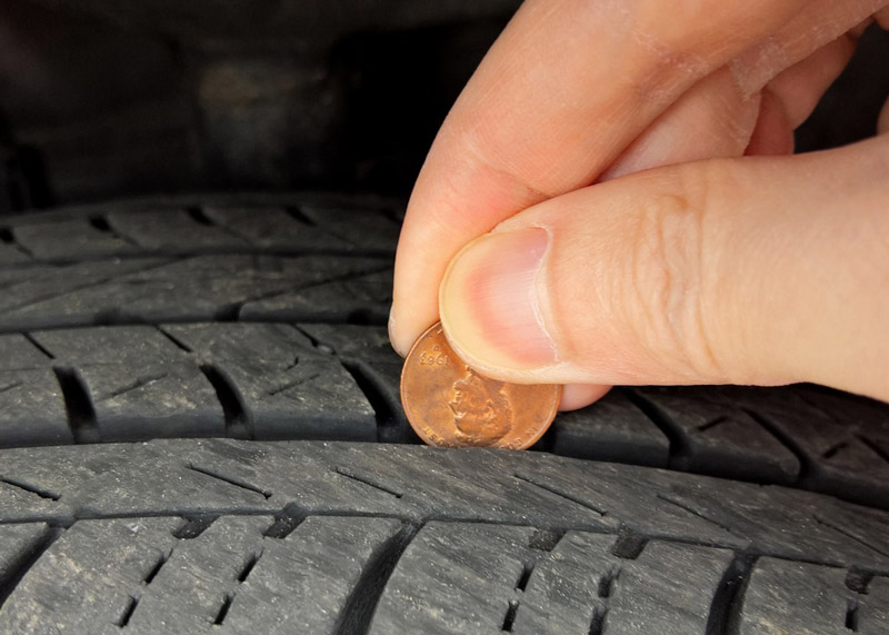 Cách chọn mua lốp ô tô tránh chiều sâu tối thiểu của rãnh lốp không đạt