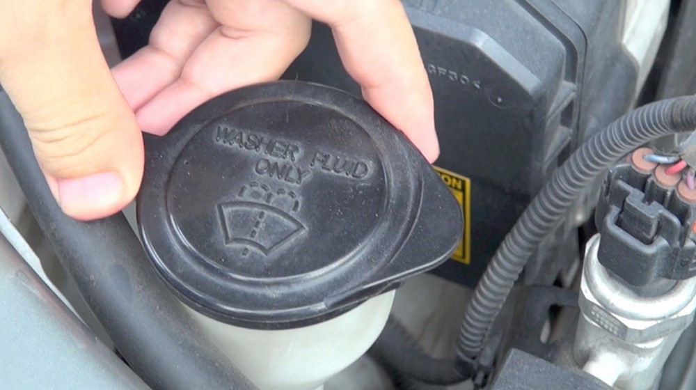Lỗi chảy dầu dưới gầm xe ô tô: Nguyên nhân và cách khắc phục