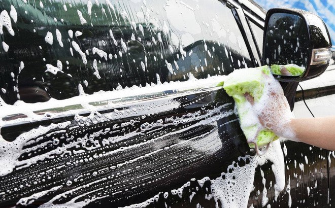 Xe ô tô để lâu không chạy nên rửa xe, bảo dưỡng động cơ