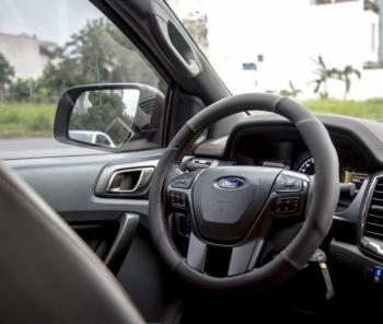 Những phụ kiện gây nguy hiểm lái xe cần bỏ ngay