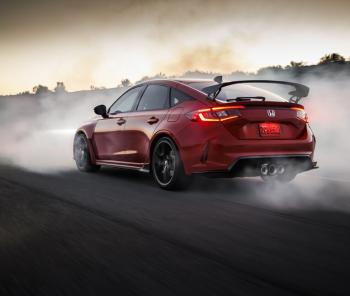 Phân khúc xe Hot Hatch là gì? Hot hatch và Hatchback khác biệt thế nào?