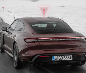 Porsche đang phát triển công nghệ ảnh ảo 3 chiều Hologram cho xe hơi